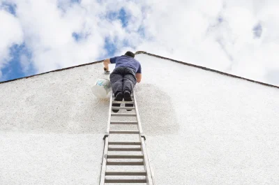 Peinture extérieure à Rennes-en-Grenouilles — façades et ravalement